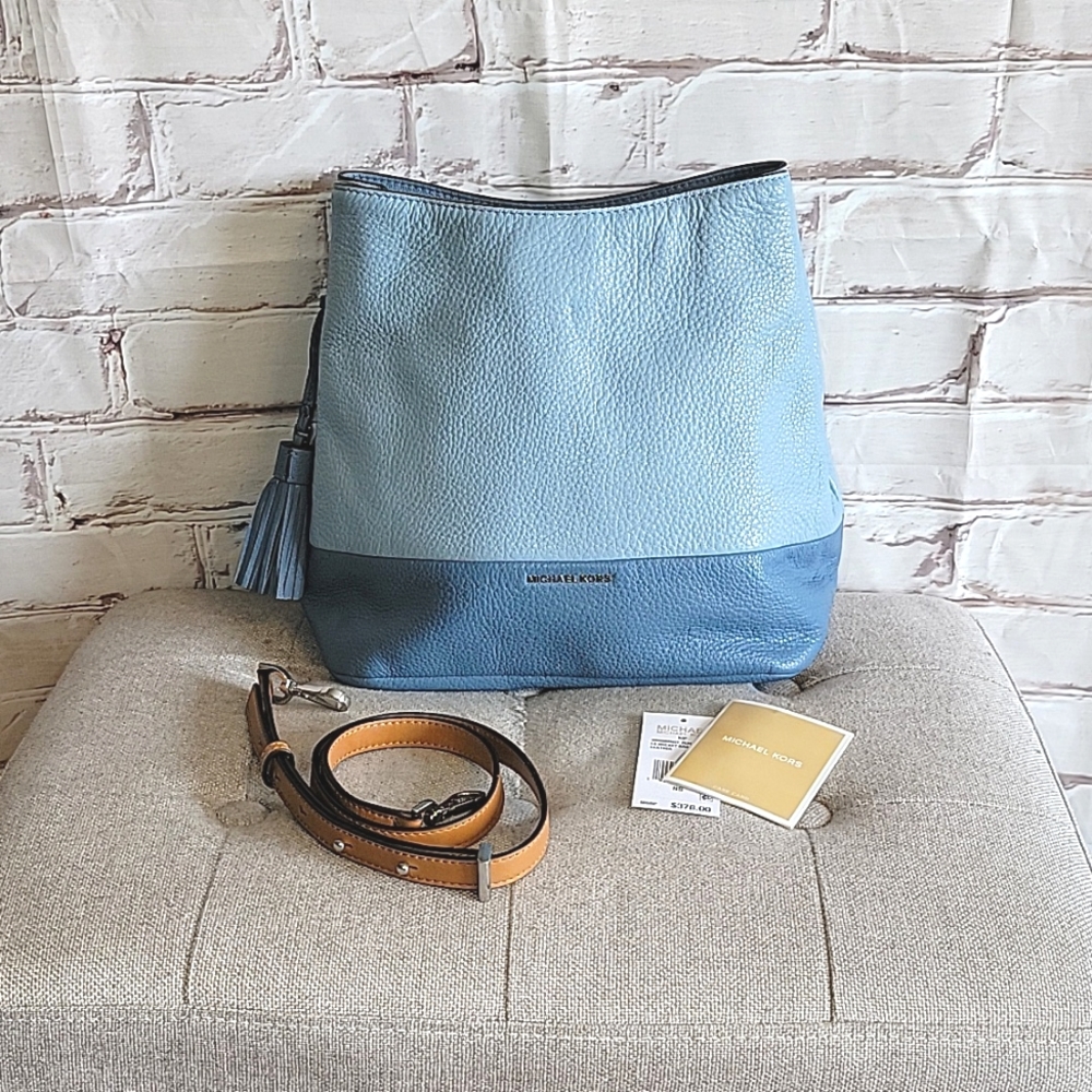 Michael Kors Blue Leather Bucket Bag
